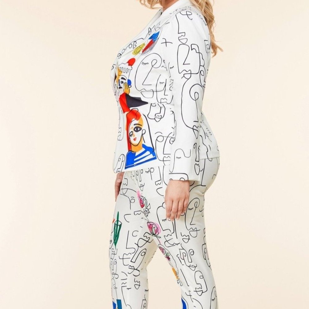 Host Pick⭐⭐FACE PRINT PANTSUIT - PLUS💋💋💋 - Picture 3 of 8